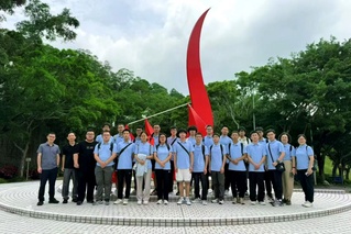 探秘前沿科研 拓宽学术视野——...